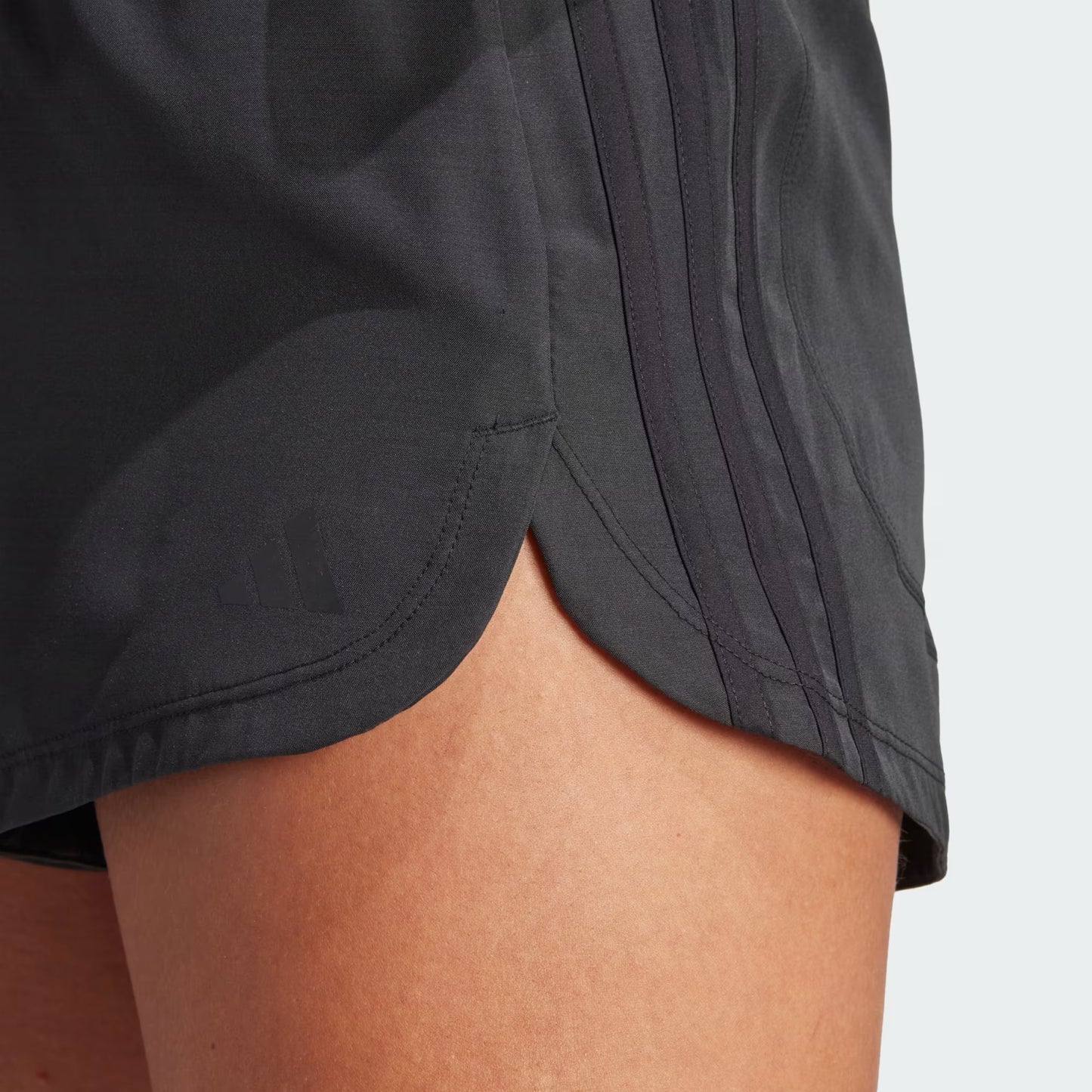 ADIDAS PACER WOVEN HIGH SHORT 3"